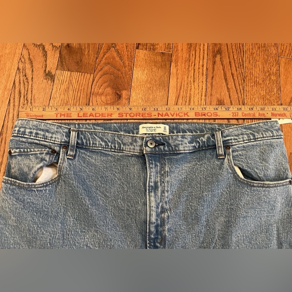 Abercrombie & Fitch The 90s Straight Jeans Ultra High Rise Blue Denim 35 20R New - Picture 9 of 12